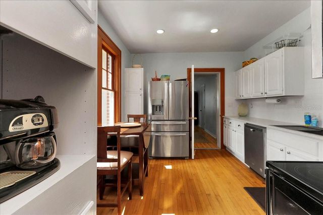 405 LAKESHORE DRIVE, Leesburg, FL 34748