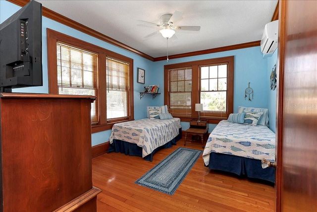 405 LAKESHORE DRIVE, Leesburg, FL 34748