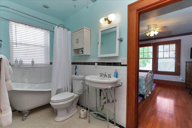 405 LAKESHORE DRIVE, Leesburg, FL 34748