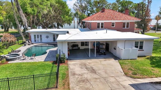 405 LAKESHORE DRIVE, Leesburg, FL 34748