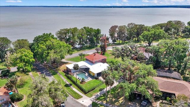 405 LAKESHORE DRIVE, Leesburg, FL 34748