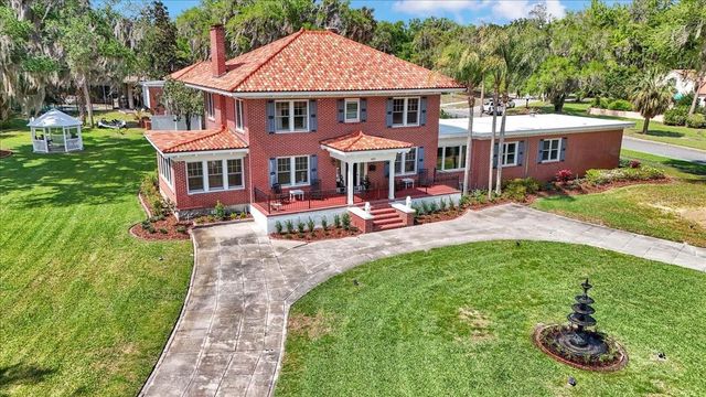 405 LAKESHORE DRIVE, Leesburg, FL 34748