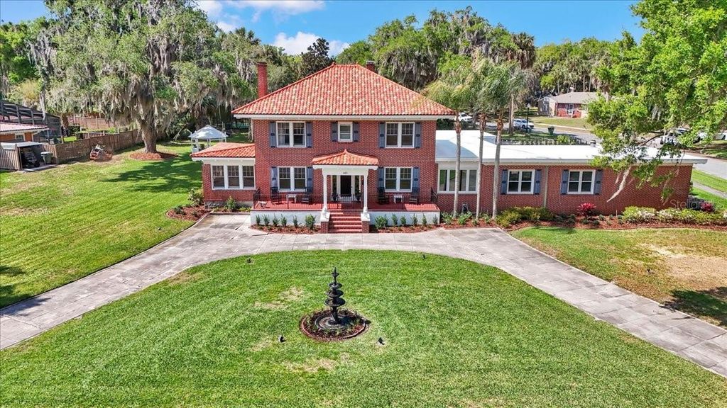405 LAKESHORE DRIVE, Leesburg, FL 34748