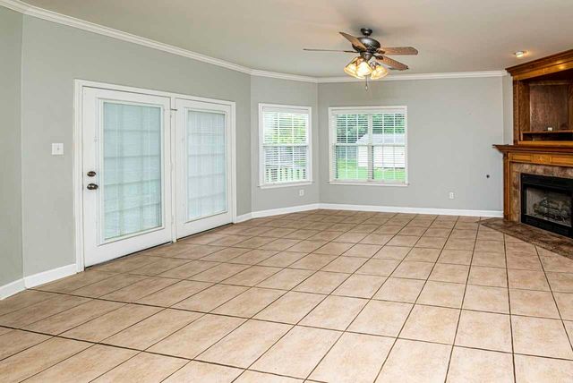 446 WINDCHASE DR, Munford, TN 38058