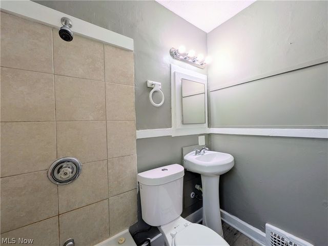 12905 Griffing Avenue, Cleveland, OH 44120