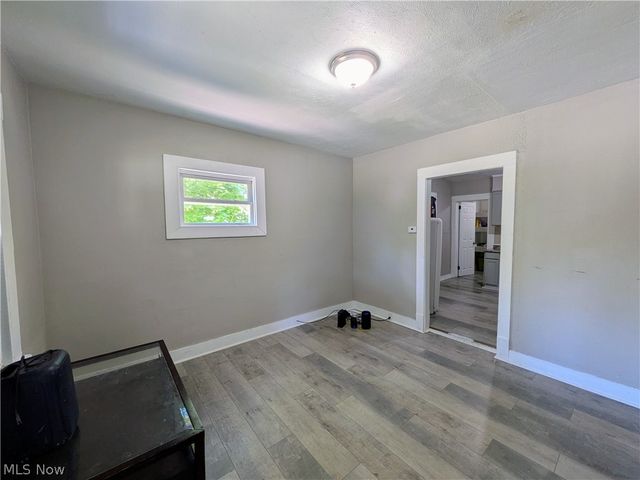 12905 Griffing Avenue, Cleveland, OH 44120