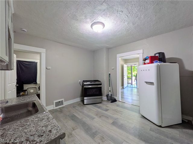 12905 Griffing Avenue, Cleveland, OH 44120
