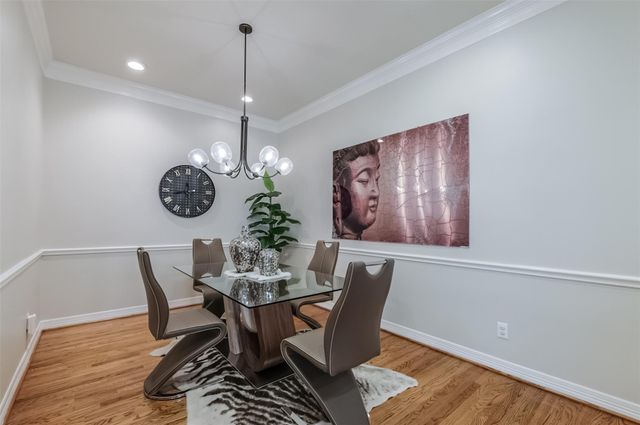 7515 Shady Villa Walk, Houston, TX 77055