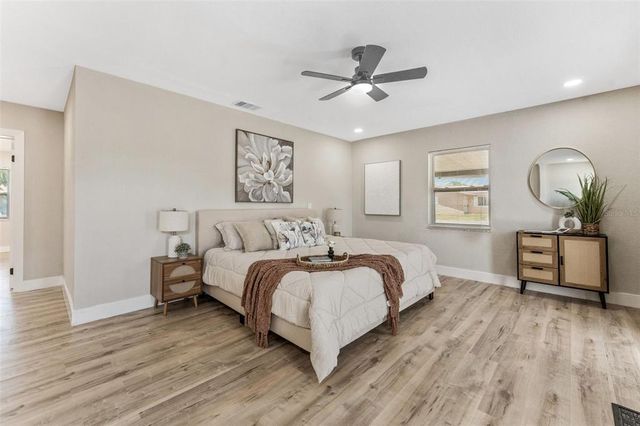 7494 7TH STREET N, St Petersburg, FL 33702