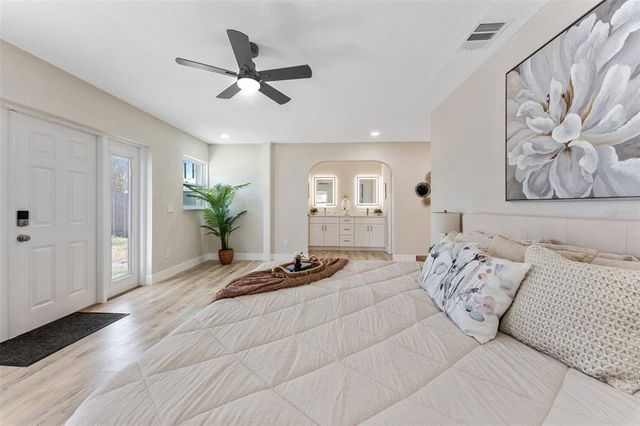 7494 7TH STREET N, St Petersburg, FL 33702