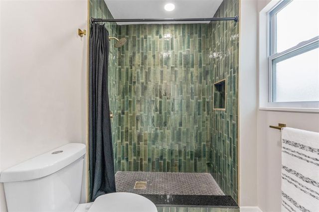 7494 7TH STREET N, St Petersburg, FL 33702