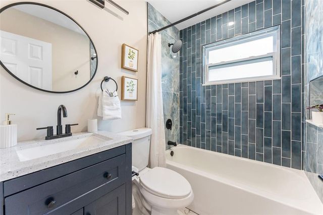 7494 7TH STREET N, St Petersburg, FL 33702