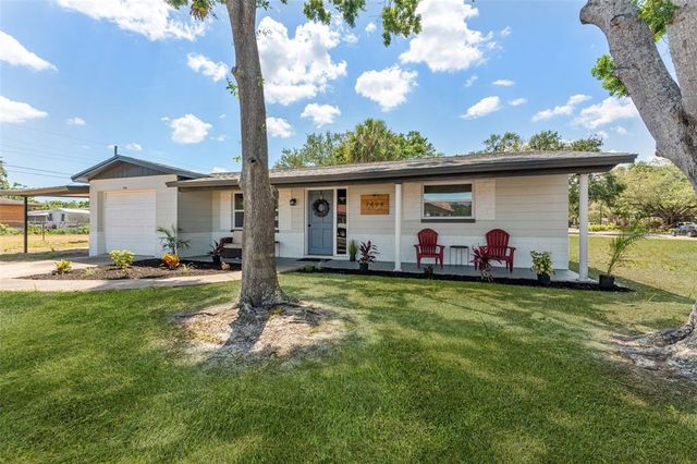 7494 7TH STREET N, St Petersburg, FL 33702