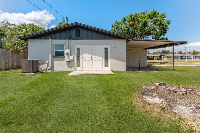 7494 7TH STREET N, St Petersburg, FL 33702
