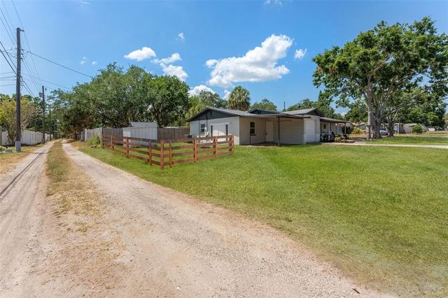 7494 7TH STREET N, St Petersburg, FL 33702
