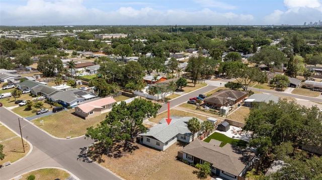 7494 7TH STREET N, St Petersburg, FL 33702