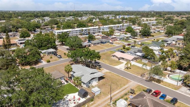 7494 7TH STREET N, St Petersburg, FL 33702