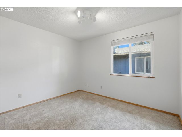 283 Nw 182ND Ave, Beaverton, OR 97006