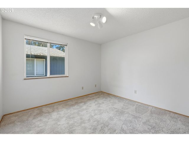 283 Nw 182ND Ave, Beaverton, OR 97006