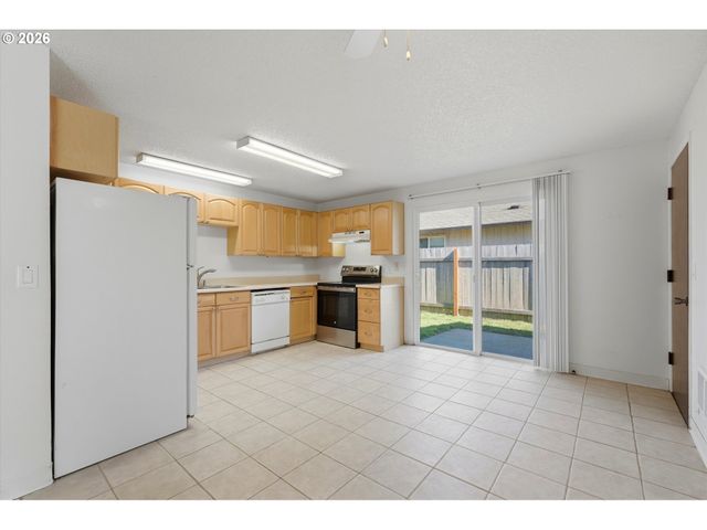 283 Nw 182ND Ave, Beaverton, OR 97006