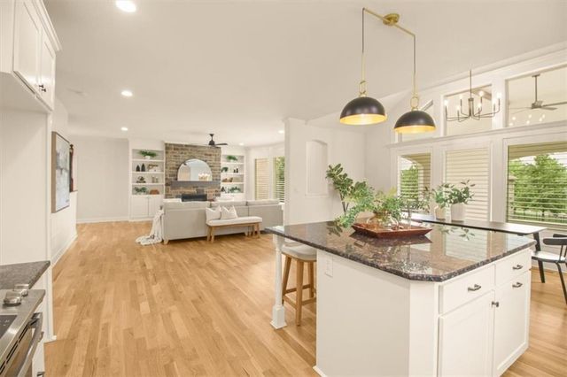 1854 NE Park Ridge Drive, Lee's Summit, MO 64064