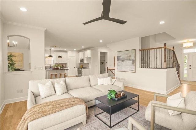 1854 NE Park Ridge Drive, Lee's Summit, MO 64064