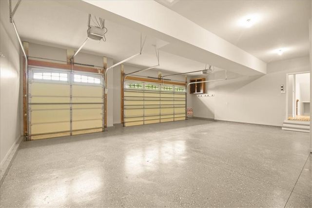 1854 NE Park Ridge Drive, Lee's Summit, MO 64064