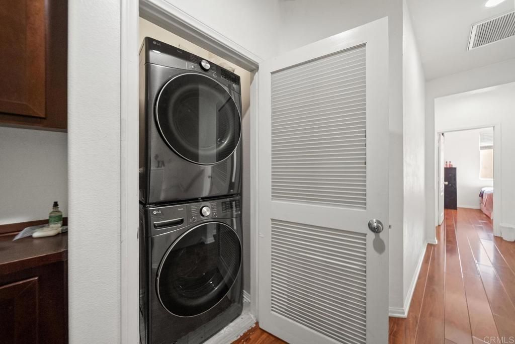 Image 31 of property listing at 4300 Newton Avenue 8, San Diego, CA 92113