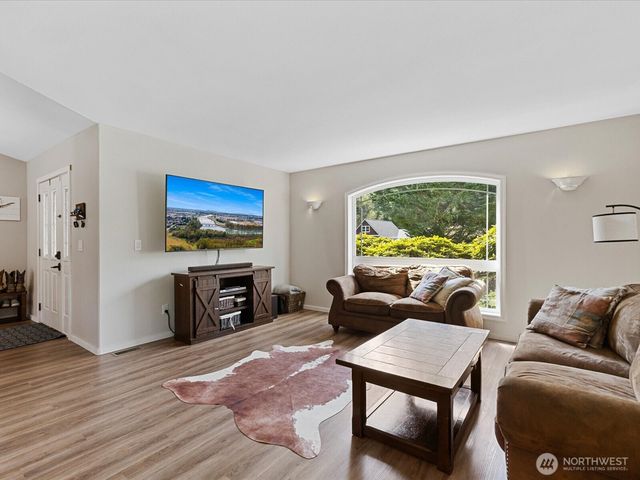 23309 121st Avenue NE, Arlington, WA 98223