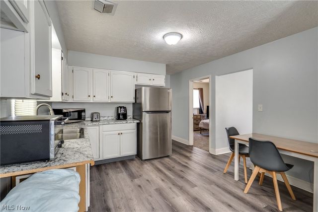1022 Merton Avenue, Akron, OH 44306