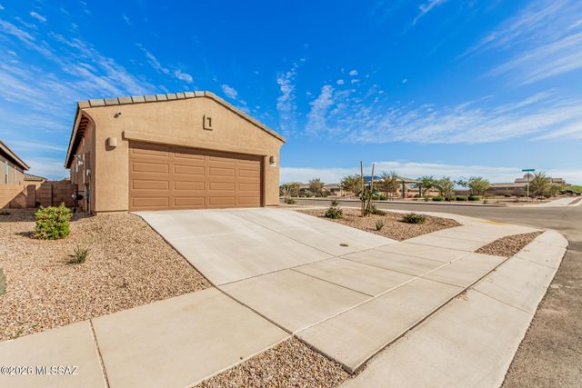 4799 E Greenway Wash Drive, Tucson, AZ 85706