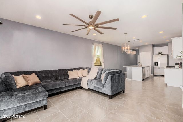 4799 E Greenway Wash Drive, Tucson, AZ 85706