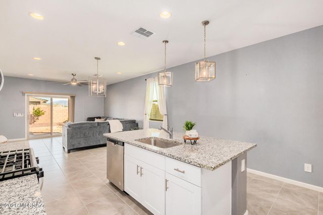 4799 E Greenway Wash Drive, Tucson, AZ 85706