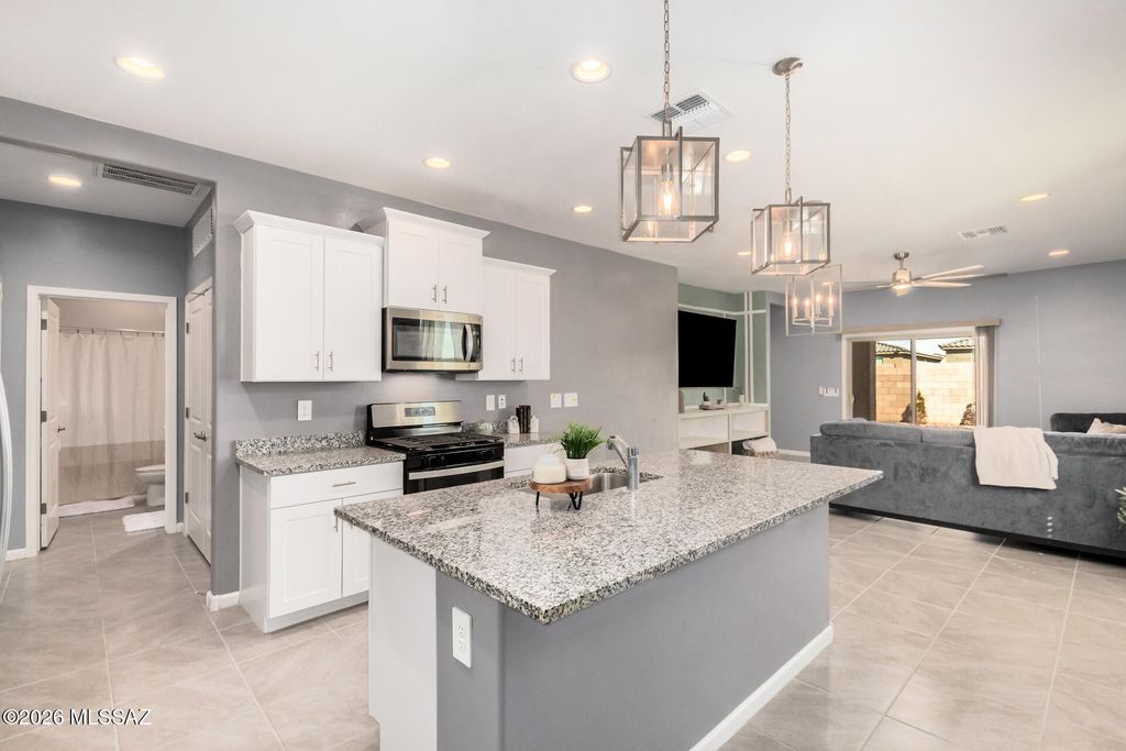 4799 E Greenway Wash Drive, Tucson, AZ 85706