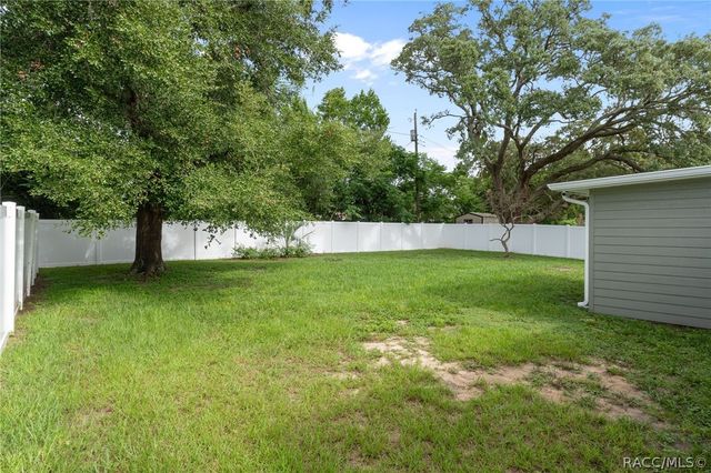 16 S Jefferson Street, Beverly Hills, FL 34465