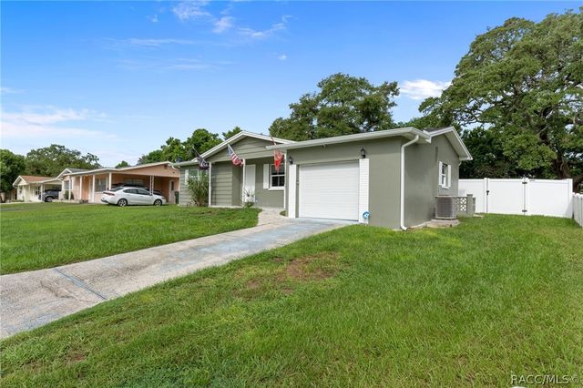 16 S Jefferson Street, Beverly Hills, FL 34465