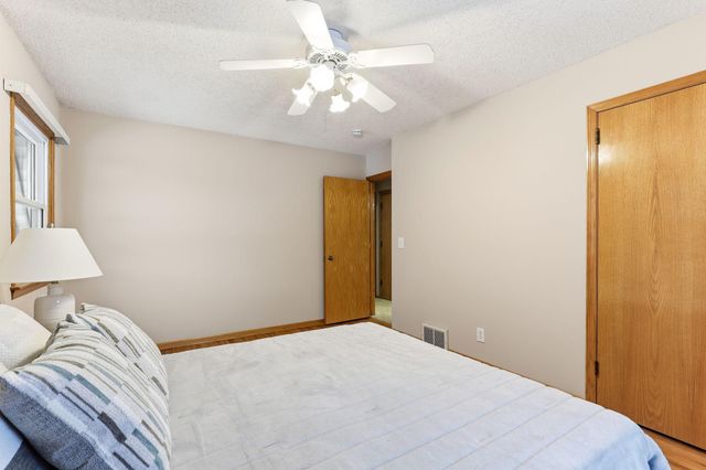 10833 Toledo Avenue S, Bloomington, MN 55437