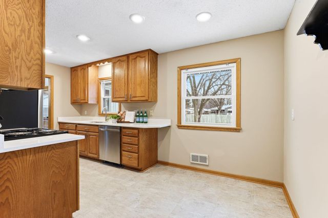 10833 Toledo Avenue S, Bloomington, MN 55437