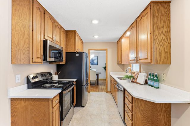 10833 Toledo Avenue S, Bloomington, MN 55437