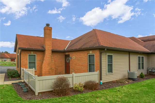 58 Ashford Dr, Cranberry Twp, PA 16066