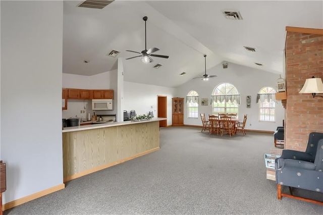 58 Ashford Dr, Cranberry Twp, PA 16066