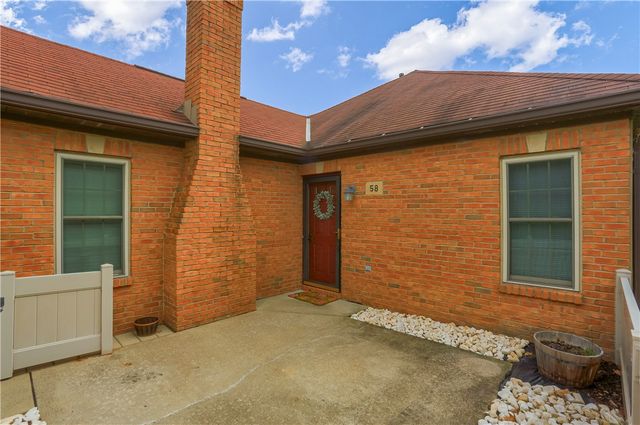 58 Ashford Dr, Cranberry Twp, PA 16066