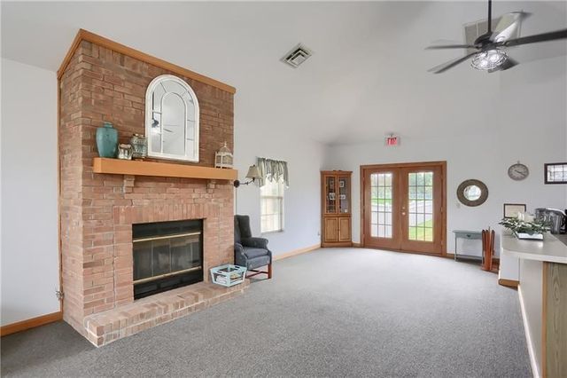 58 Ashford Dr, Cranberry Twp, PA 16066