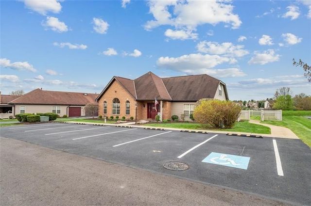 58 Ashford Dr, Cranberry Twp, PA 16066