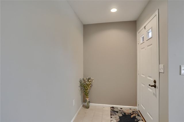 58 Ashford Dr, Cranberry Twp, PA 16066