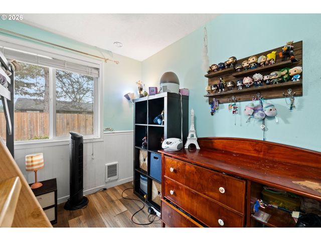 292 Ne PALOMAR Ct, Hillsboro, OR 97124