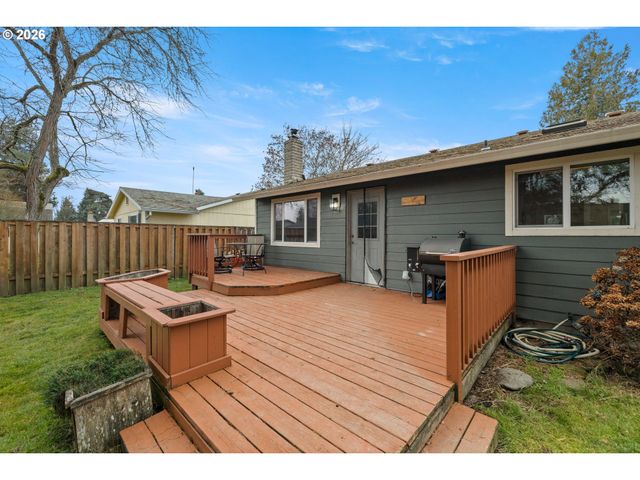 292 Ne PALOMAR Ct, Hillsboro, OR 97124