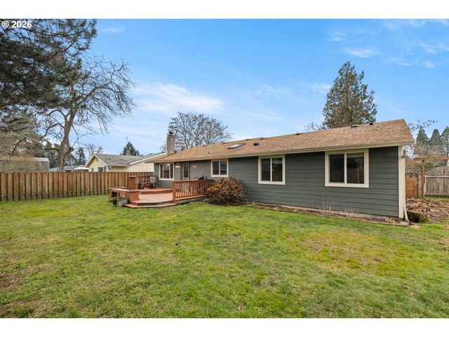 292 Ne PALOMAR Ct, Hillsboro, OR 97124
