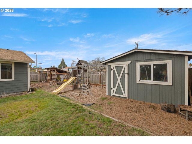 292 Ne PALOMAR Ct, Hillsboro, OR 97124