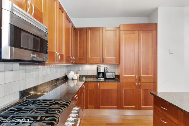 23 Wallace Street 406, Red Bank, NJ 07701